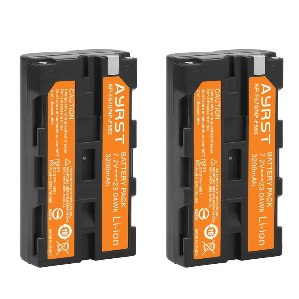 Batmax Set 2 Batterie NP-F550 2600mAh + Caricatore Doppio LED Per Sony E Luci Video, Incl. Cavo E Panno