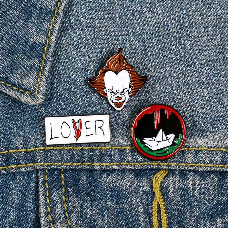 

Cartoon Badges Stephen King's It Brooches for Women Classic Paper Boat Lover Loser Enamel Pins Jewelry Backpack Bag Accessories