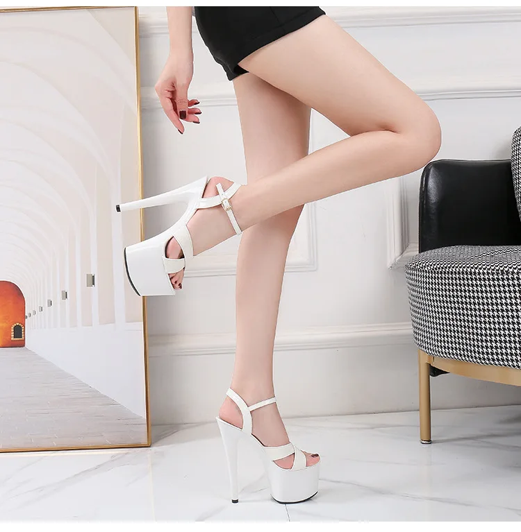 14179171638_2138732029