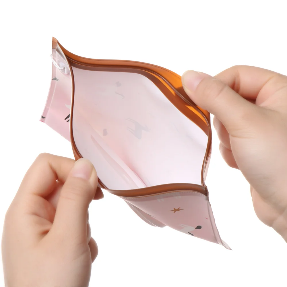 1Pc Cute Baby Wet Wipes Bag Flip Cover Tissue Box Fashion Useful Cosmetic Pouch Baby Product Stroller Carrying Case Acceseories 4