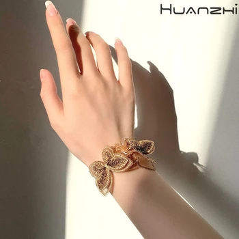 

HUANZHI New Sweet Fairy Embroidery Transparent Butterfly Rhinestones Elastic Bracelet Bracelet for Women Wedding Jewelry