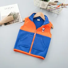 Детская одежда; сезон осень-зима; детский флисовый жилет без рукавов с высоким воротником на молнии; теплый разноцветный кардиган