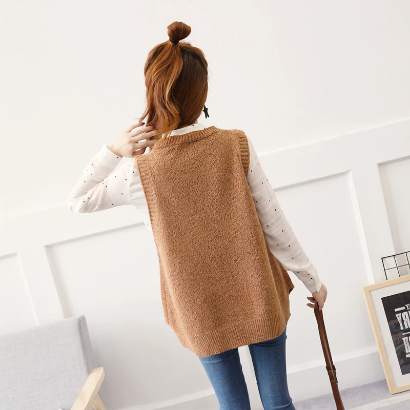 Oversized women sweater vest Autumn winter plus size women sweaters Fashion V neck casual knitting pullover with pocket