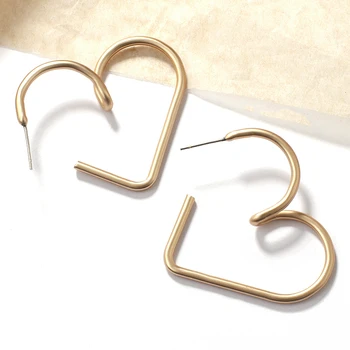 

AENSOA Minimalist Gold Color Heart Shape Circle Drop Earring Fashion Unique Design Peach Heart Love Statement Earrings For Women
