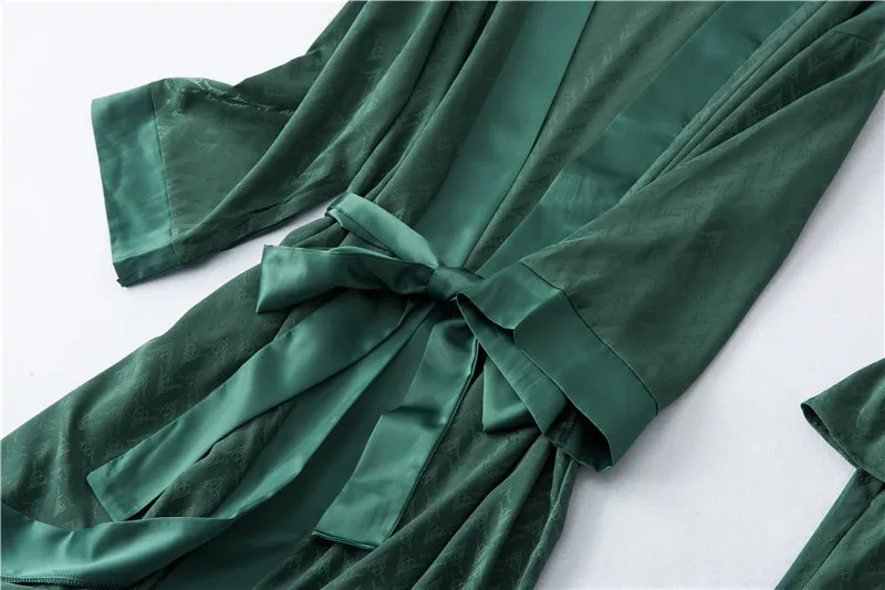 12867243945_1061836450