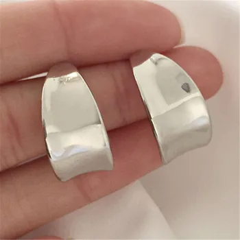 

2020 New Fashion Women Sliver Color Girl Simple Round Circle Small Ear Stud Earring Punk Hip-hop Earrings Jewelry