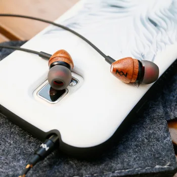 

Wooden Wired Earphone In-Ear Earphones Super Bass Headset With Microphone Music Headphones Metal Earbuds For Android ios Phones