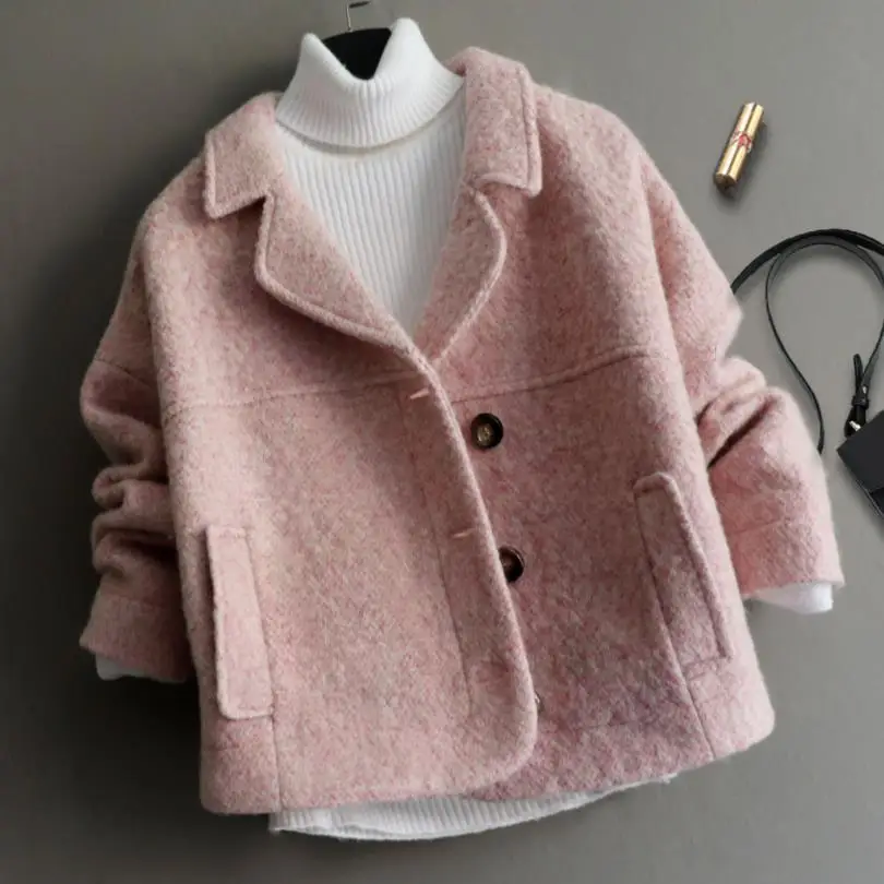 Осенне зимнее Короткое шерстяное пальто женское тонкое розовое с отложным