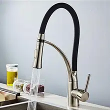 Хромированный Светодиодный смеситель для кухни с одной ручкой и резиновой конструкцией, кран для раковины