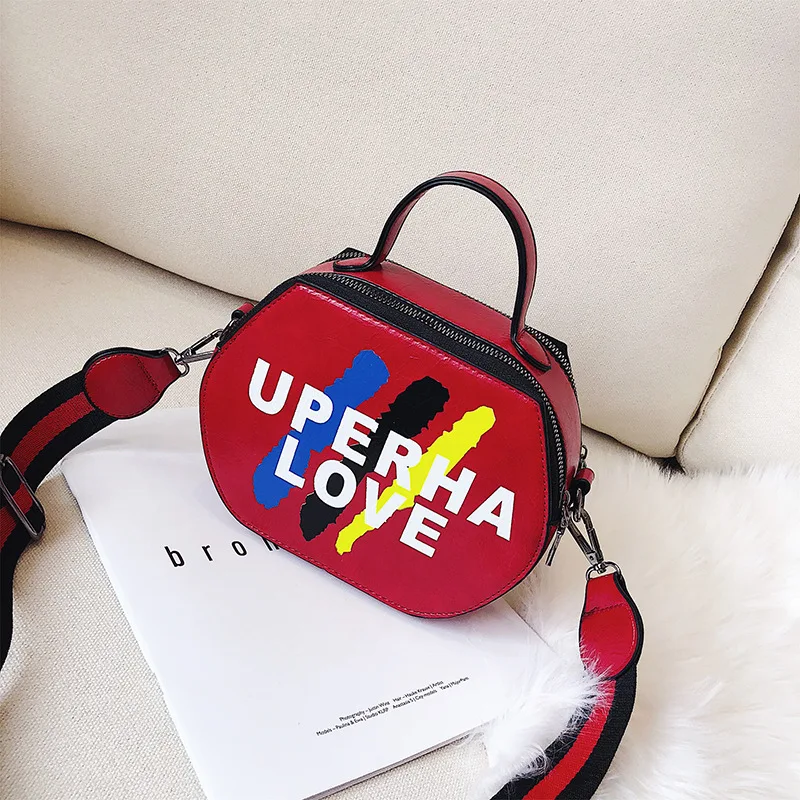 

Three-dimensional hexagonal small square bag letter spray painting simple shoulder diagonal women's bag