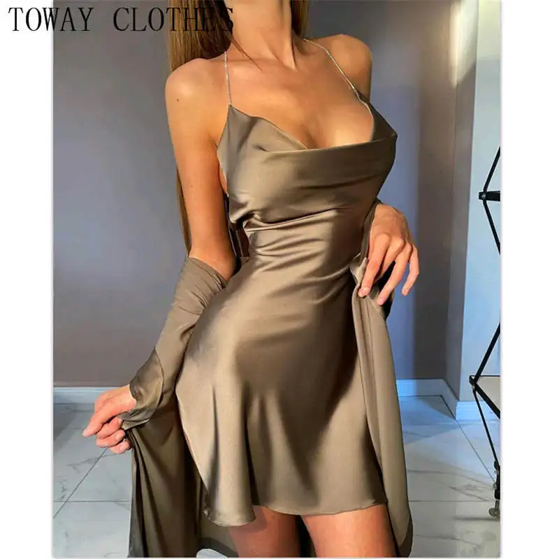 

Women Spaghetti Strap Plain Ruffle Hem V-Neck Dress & Longline Coat Set