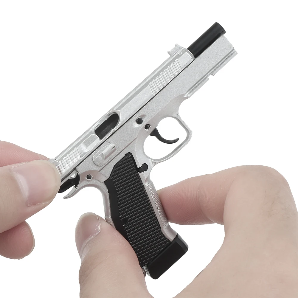 Gun 92G Tactical Pistol Shape Keychain Weapon Keyring Key Chain Ring Trend Mini