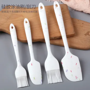 

Silicone Scraper Silicone Brush 2 Pieces Cake Cream Scraper Brush Baking Tool Edible Silicon Material