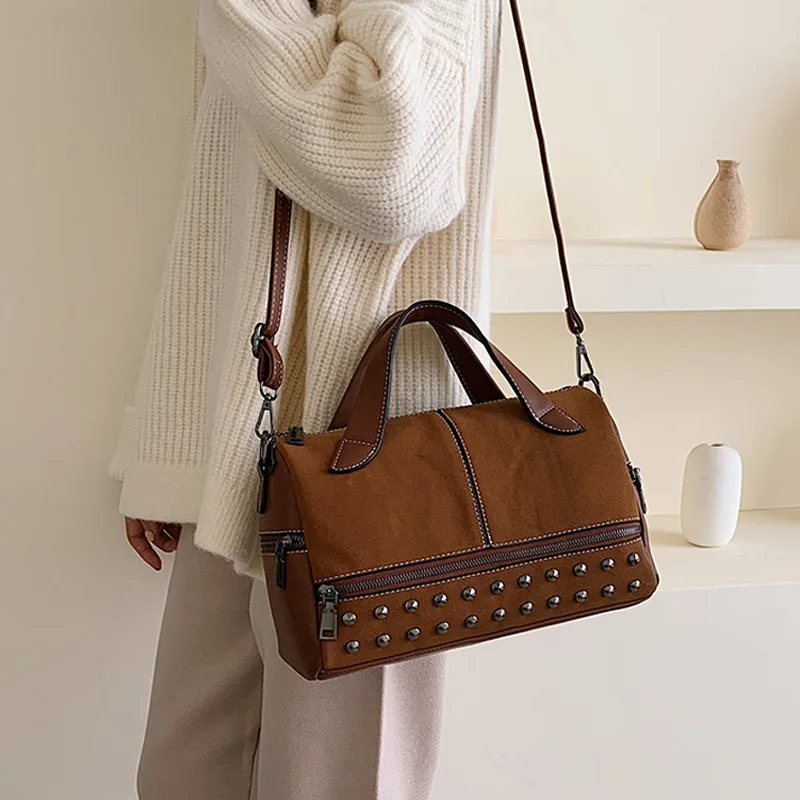 

Early Autumn New Style Large-Volume with Leather Rivet Shoulder Bag Fashion Dull Polish WOMEN'S Cross-body Bag Versatile Casual