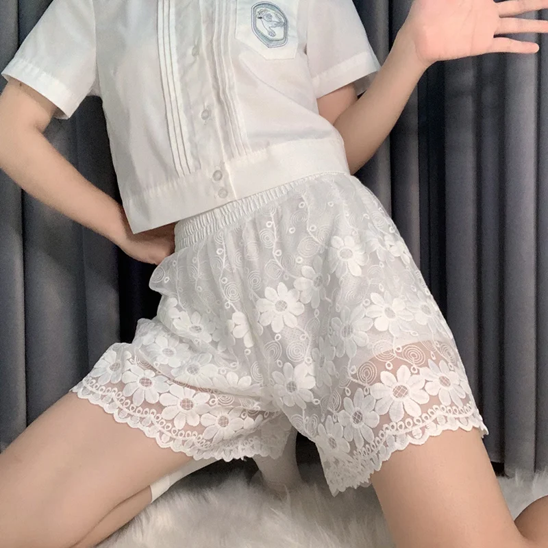 Street Wear High Waist Wide Leg Lace Shorts Women Elastic Waist New Lace Shorts Women Summer Korean Style Women Bermuda Shorts