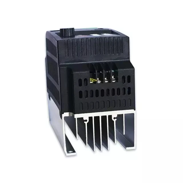 CE1500W 1.5KW 220V single phase input and 220v 3 phase output minifrequency inverter for mini ac motor drive,frequency inverter