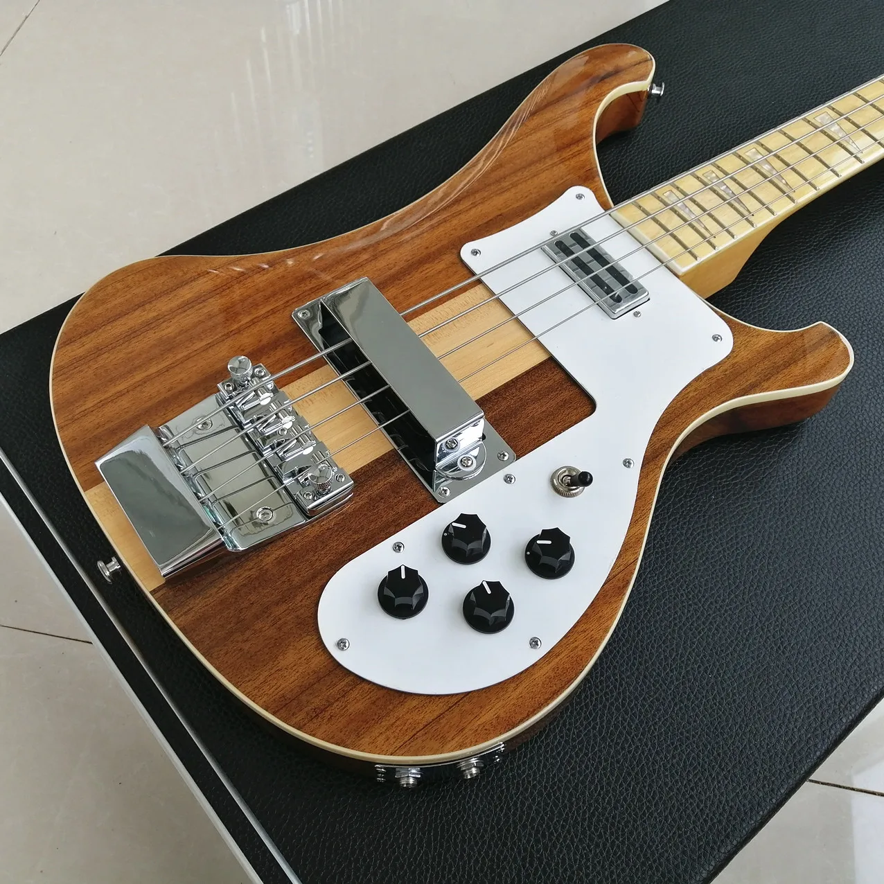 4003 model, Natural Walnut Bass,rare walnut vintage,ric Electric Bass