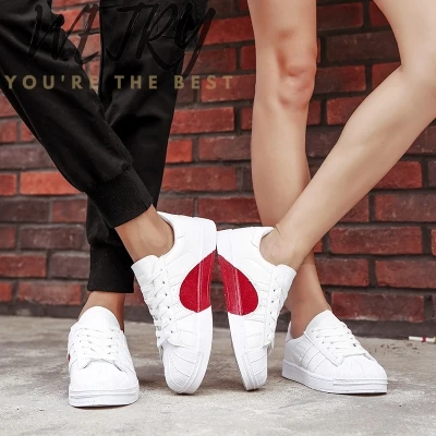 

Couples Leather Shoes New Fashion Women Shoes Cute Casual High Platform Genuine Leather Heart Women Casual White Shoes Sneakers