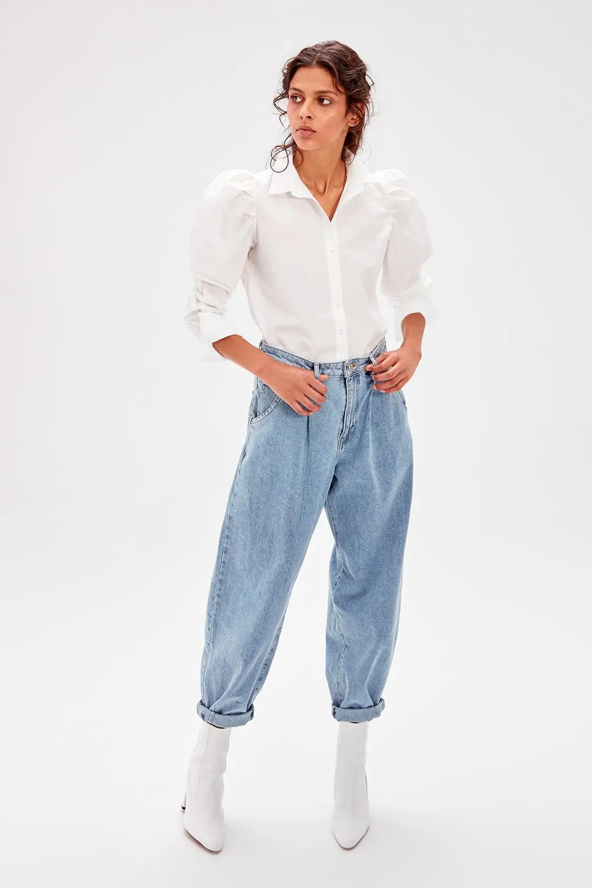 

Trendyol Raw White Classic Shirt TWOAW20GO0138
