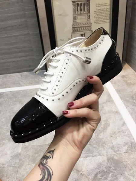 Zapatos De Mujer; женская обувь на плоской подошве; женская обувь с заклепками; женская обувь на плоской подошве со шнуровкой; chaussures femme; лакированная кожа; sapato feminino