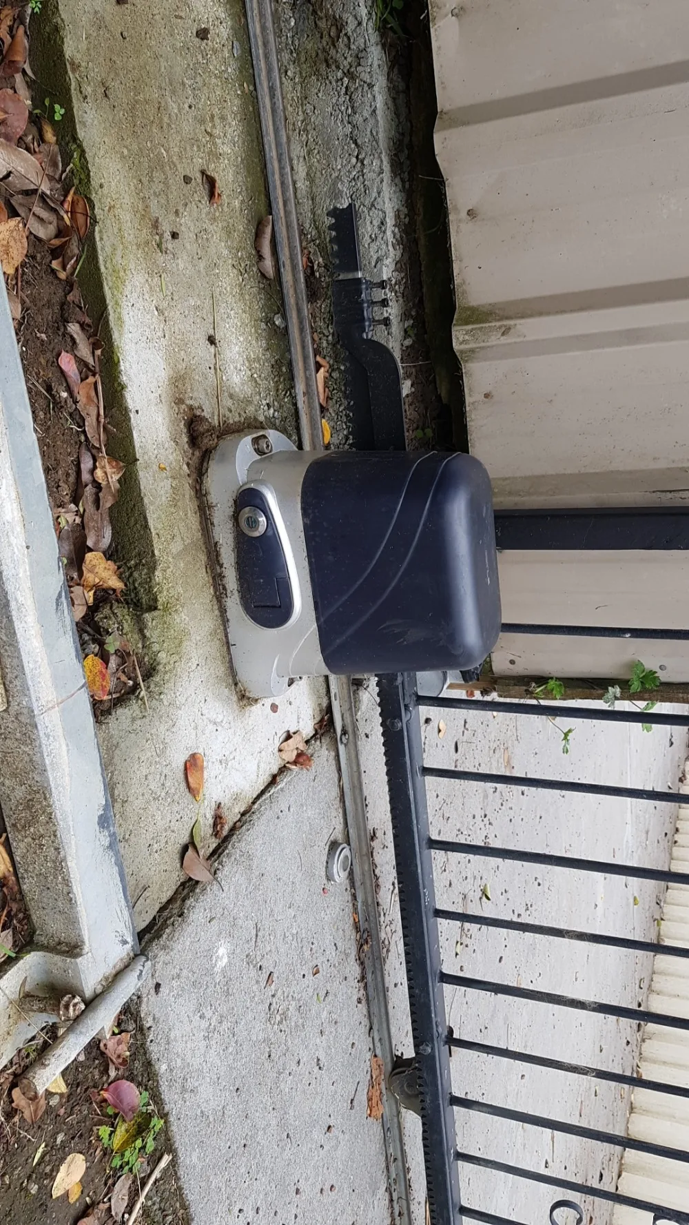 UTB8nvD8LGrFXKJk43Ovq6ybnpXaL