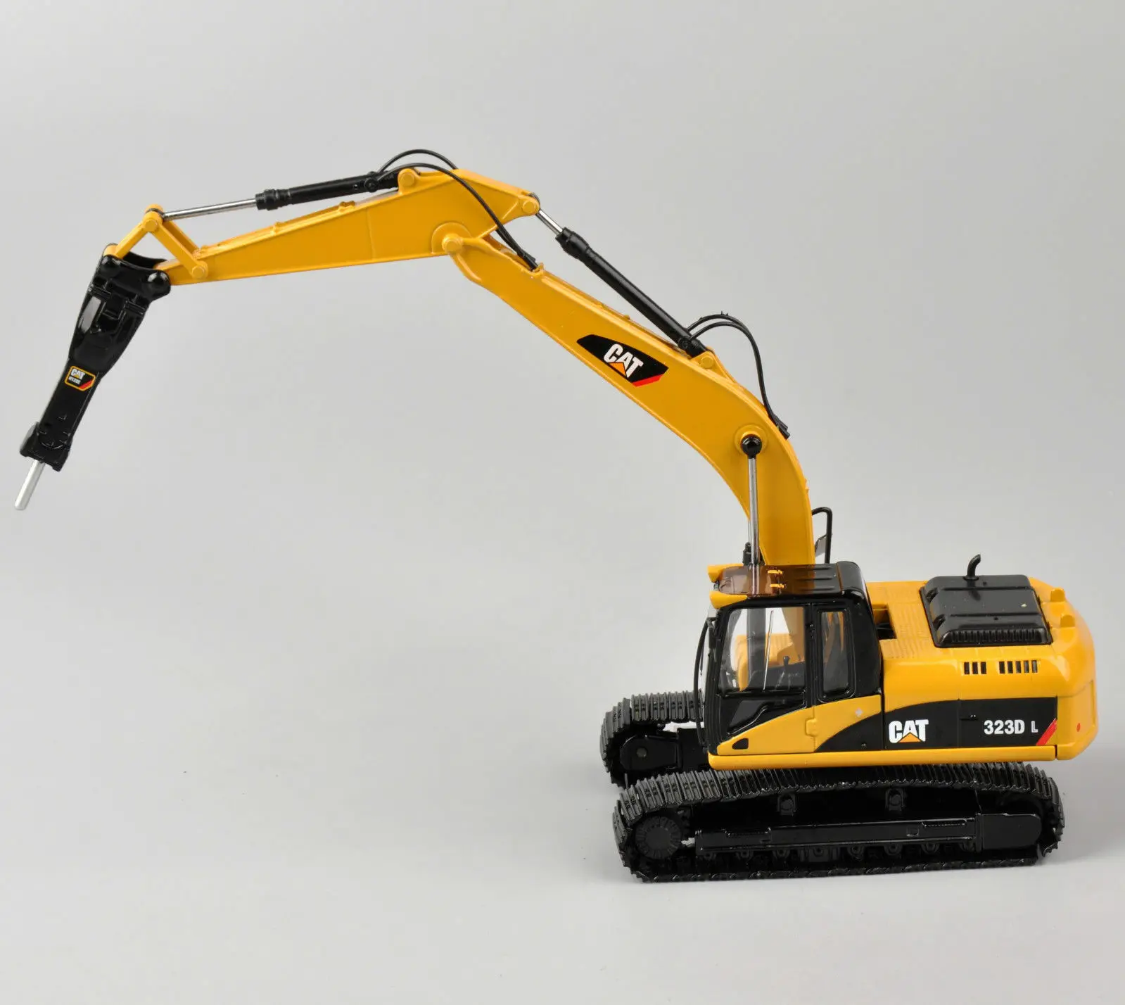 Гусеничный трактор Norscot Cat 323D L экскаватор с H120E гидравлический молот металлические дорожки 1/50 масштабная модель полученная литьем под давлением модель