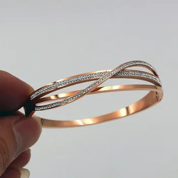 

VA-44 Jewelry Flash Zircon Curved Bracelet Women Bracelet Titanium Steel Top Quality Bracelet Love Bracelete for Women Gifts