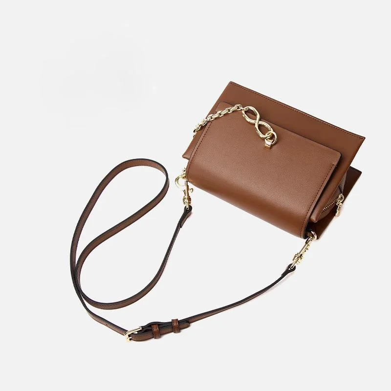 

Leather Retro Messenger Bag Women's Autumn and Winter Lock Chain Bag