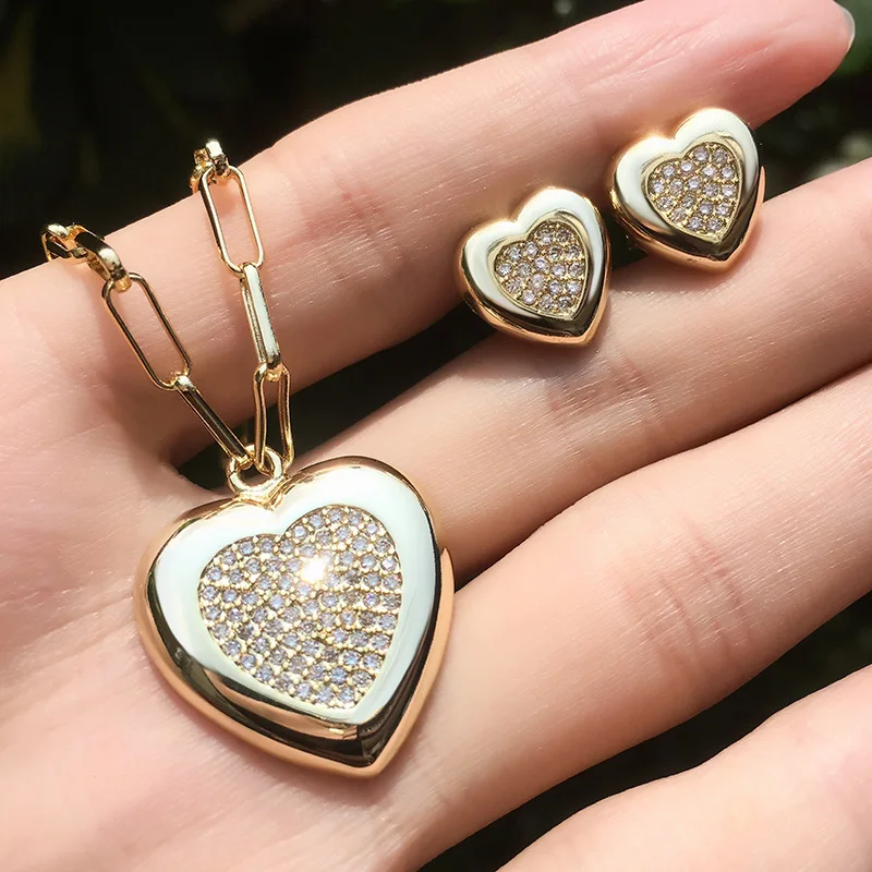 

Luxury Gold Heart Shape Zircon Pendant Necklace Stud Earrings Jewelry Set Women's Hip Hop Iced Out Gold Jewelry Christmas Gift