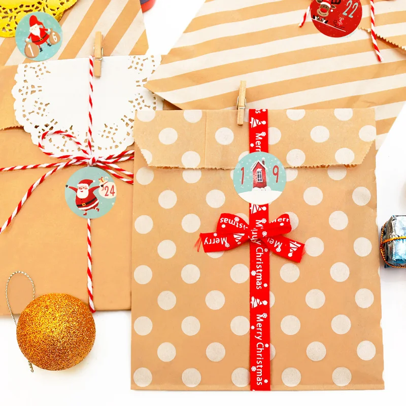 

Merry Christmas Kraft Paper Bag Packing Gift Pack Dots Chevron Gift Bag with Advent Calendar Number Sticker Xmas Bags Combo Set