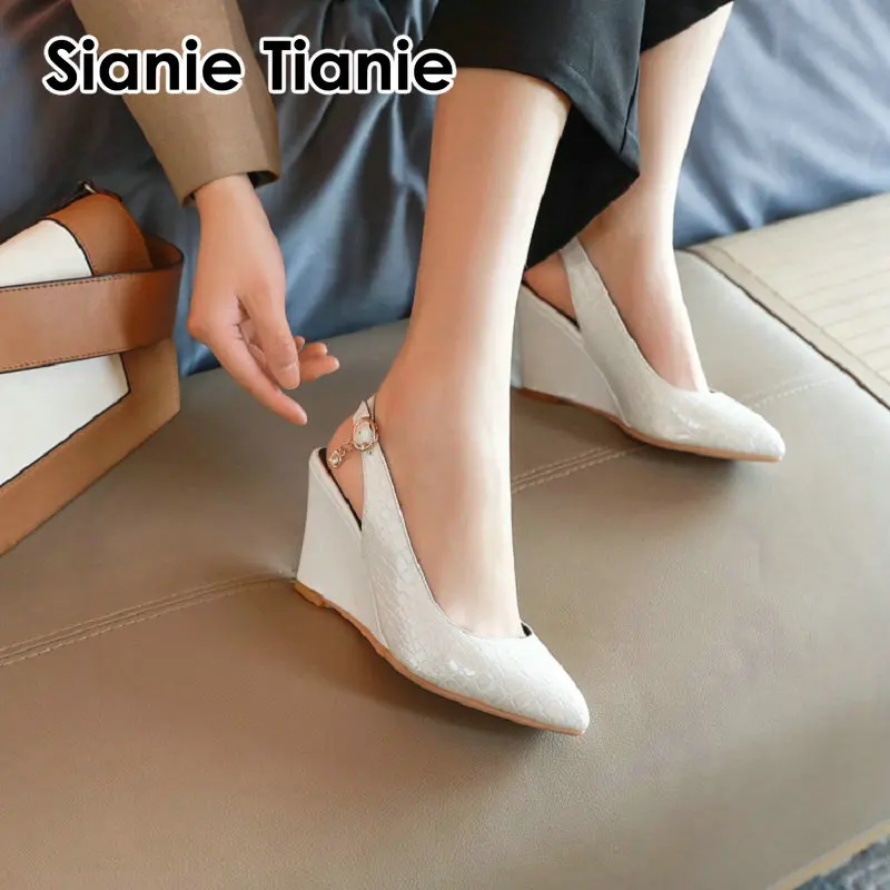 Sianie Tianie/; лакированная ПУ крокодиловая кожа; женская обувь; слинбэки; женские босоножки на танкетке; Высокий каблук; Размеры 33-43; женские босоножки