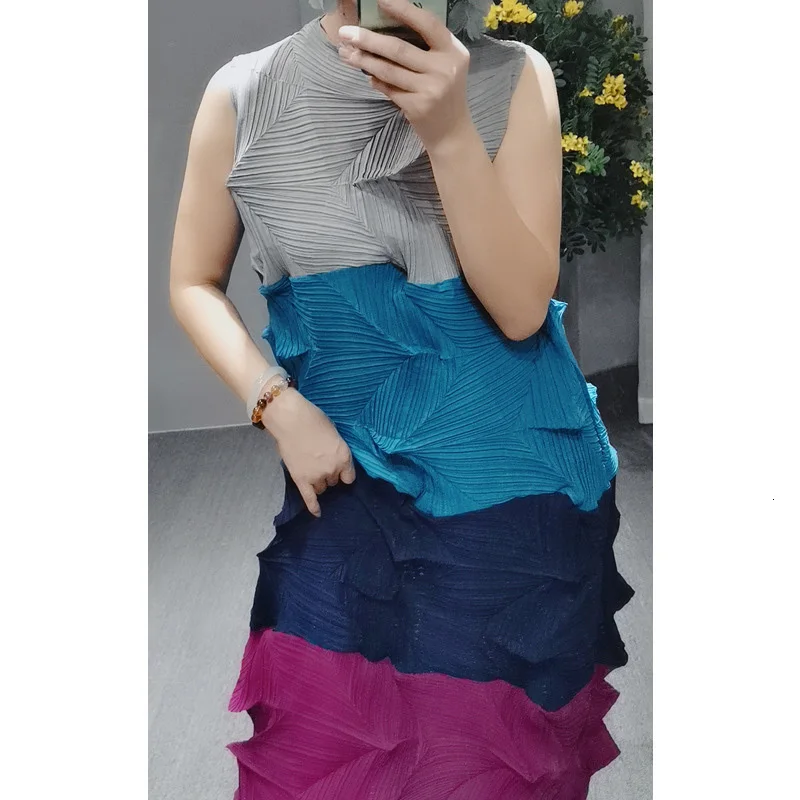 Grey LANMREM Colorblock Diamond Pleat Design Stand Collar Sleeveless Loose Plus Woman Dress Casual Wild Fashion Summer New TV500 - Цвет: Grey