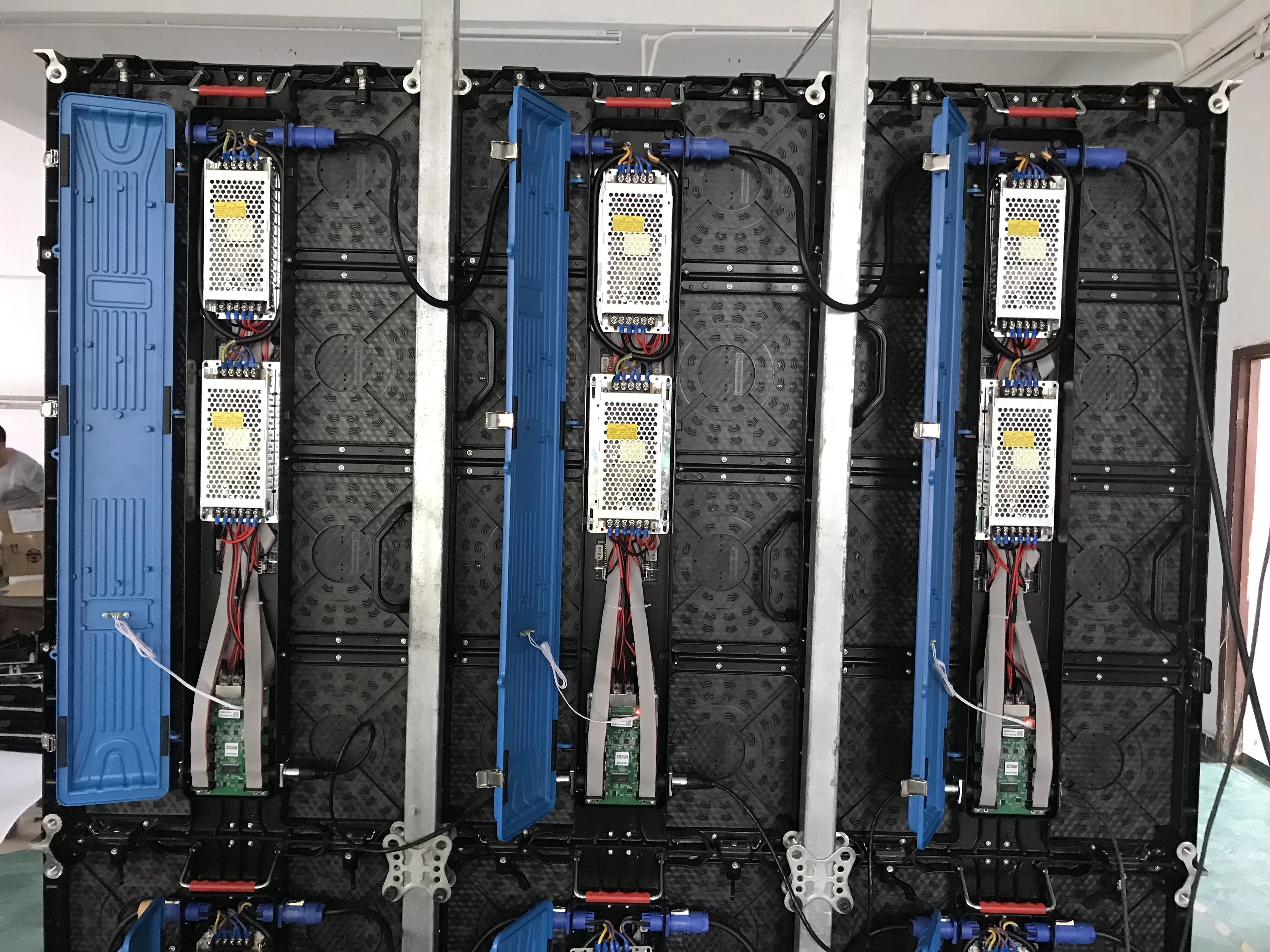 Pitch 3,9 мм Крытый светодиодный видеостена pantalla Led novastar P3.9 500x1000 мм