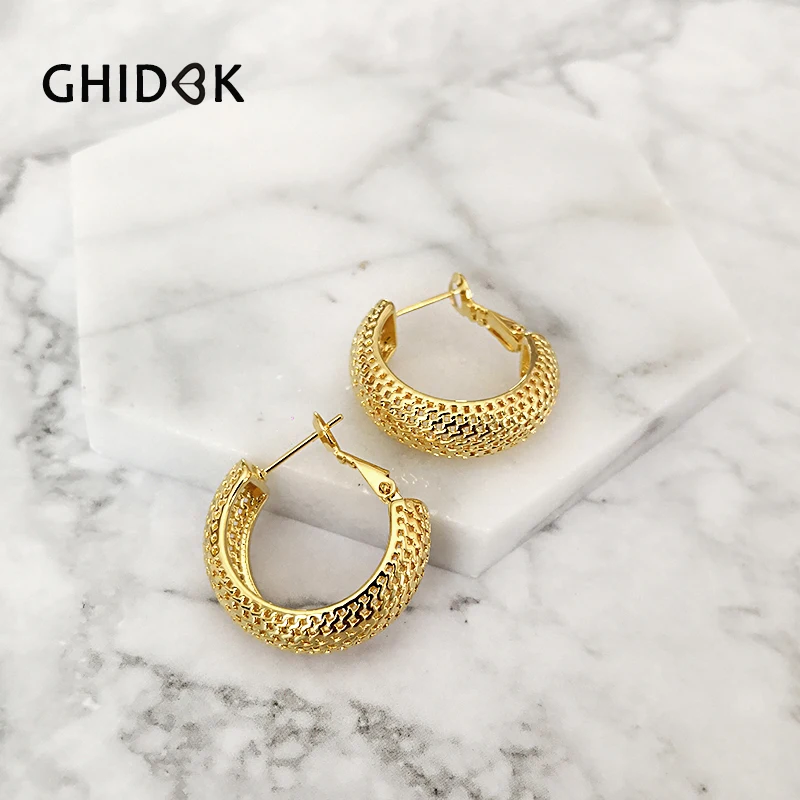

GHIDBK 2019 Trendy Statement Half Circle Hoop Earrings Minimalist Delicate Hollow Ring Earring Geometrical Hoops Summer Jewelry