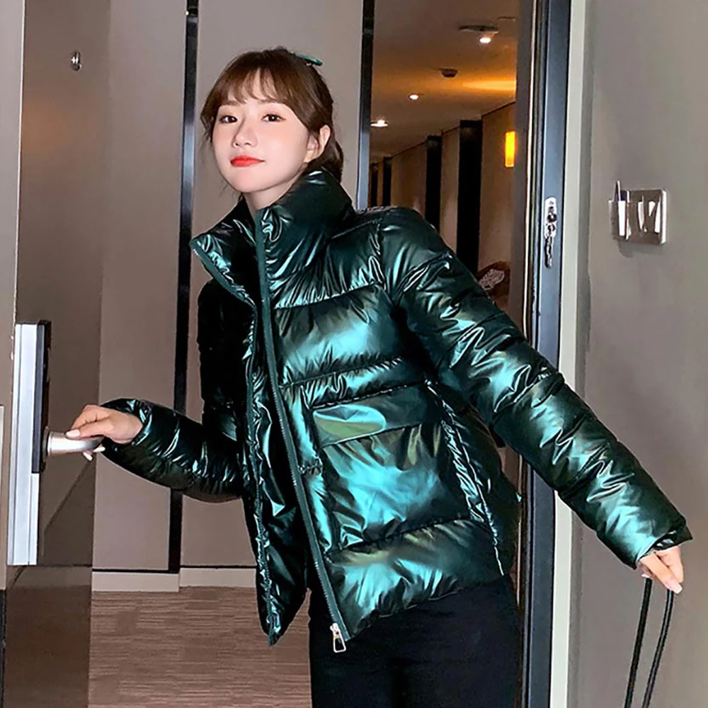 

Короткая блестящая женская зимняя куртка парки красивая модная Молодежная яркая облегающая Повседневная Уличная теплая осенне-зимняя куртка с воротником-стойкой для женщин
