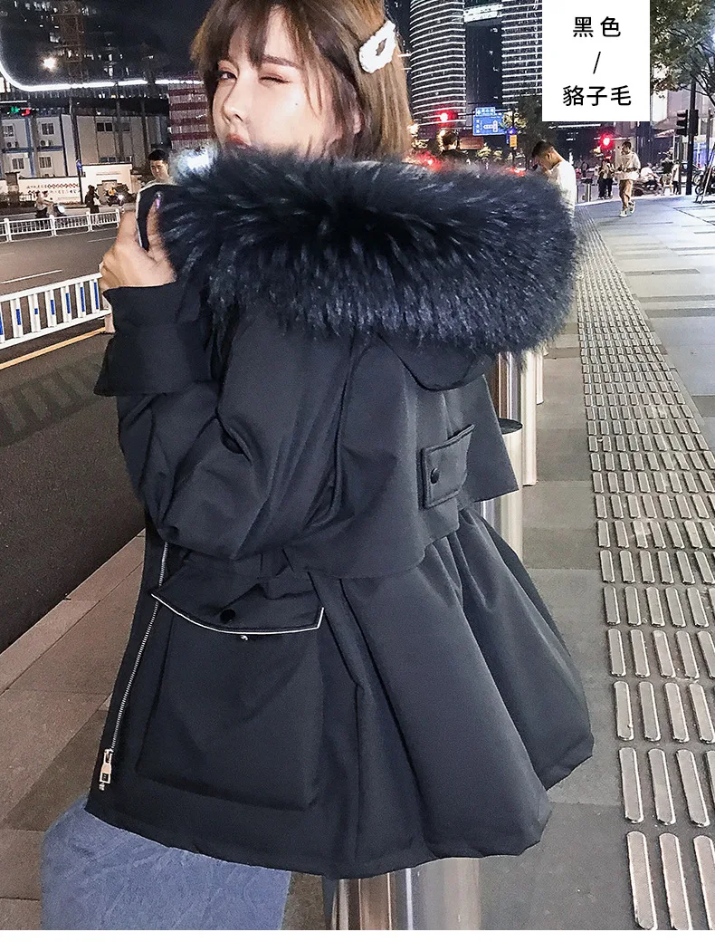 Вне сезона стиль парка короткий пуховик Для женщин большой меховой воротник Slim Fit Плотная короткая куртка-высота рабочая одежда модное пальто