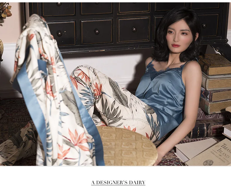 Женский весенний сексуальный комплект с тонким ремнем из трех предметов, лед Шелковая пижама с v-образным вырезом и принтом, одежда для сна, домашняя одежда в Корейском стиле