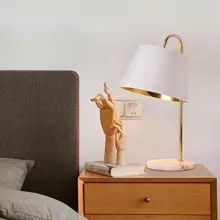 Современная стоящая лампа для гостиной, лампа для чтения, напольная лампа для чтения, лофт, кафе, стоячий абажур, декоративный, для салона, художественный торшер