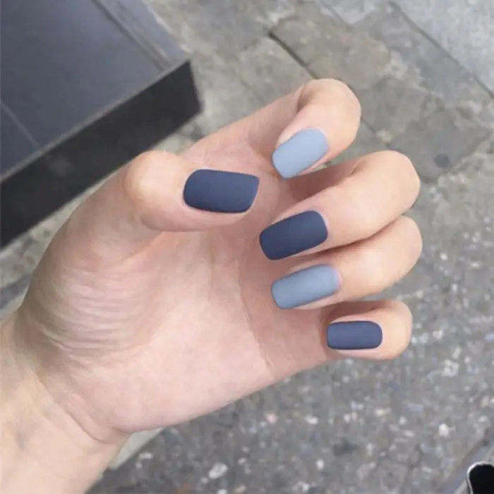 24Pcs/boxed Double Blue Jump Color Matte Mid-length Square Head Nail tips Women Wearable Full Cover press on nails with 2g Glue