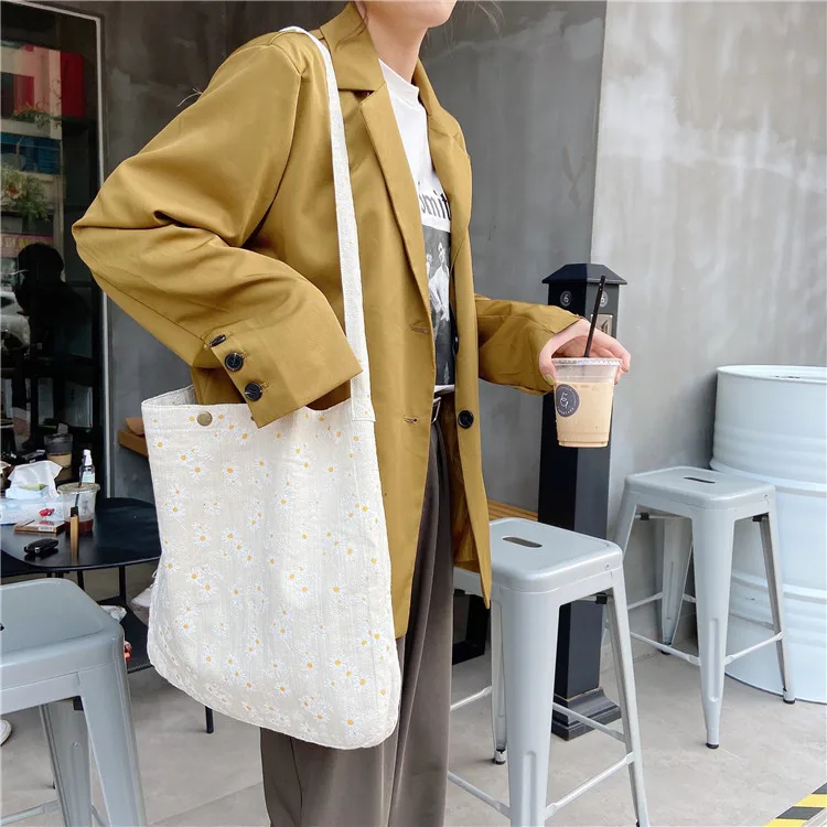 Weysfor New Women Canvas Shoulder Bags Embossed Daisy Floral Handbag Casual Tote Literary Books Bag Shopping Bag For Girls