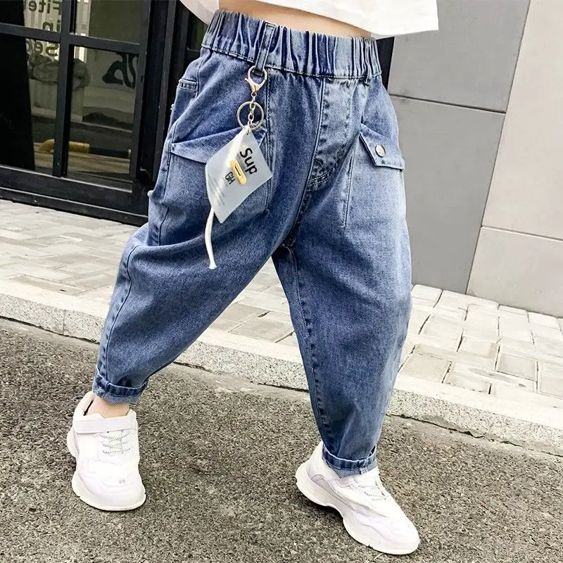 

Boys Loose Long Denim Pants Kids Loose Harem Jeans with Pendant Fashion Elasticized Waist Trousers 3-12Y Children's Casual Jean