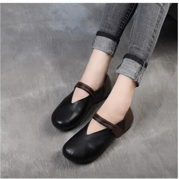 

Spring New Genuine Leather Shoes Woman Flats Summer Breathable Hook&Loop Casual Flat Shoes soft bottom Comfortable Women Shoes