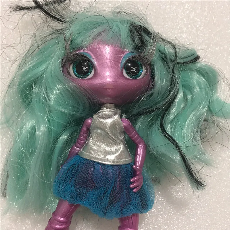 Una Verse кукла монстры игрушка девочка подарок на день рождения Нови Звезды кукла MGA длинные волосы 20 см кукла с одеждой многоцветная кукла игрушка