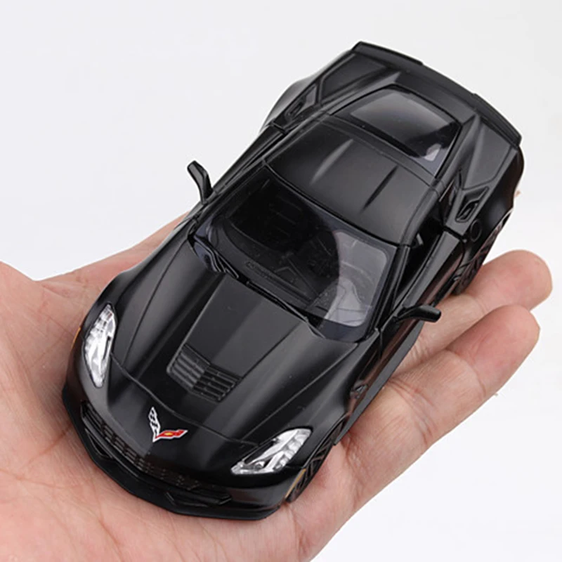 1:36, высокая имитация, Chevrolet Corvette C7, металлический сплав, литье под давлением, Игрушечная модель автомобиля, миниатюрная модель автомобиля, игрушки для детей