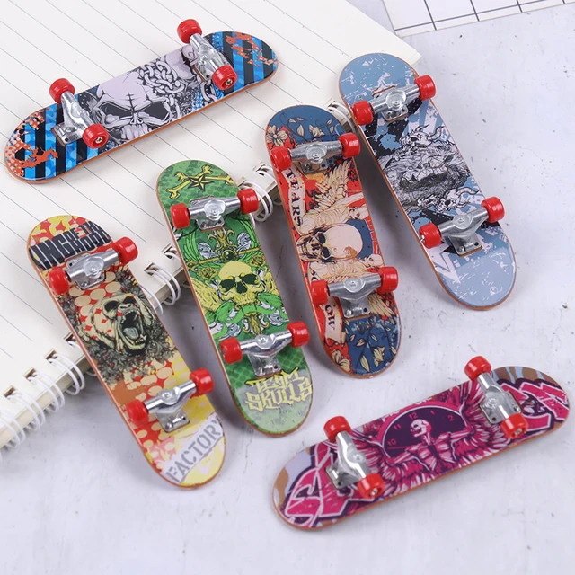 1PC Printing Professional Alloy Stand Finger Board Skateboard Mini Finger Boards Skate Truck Finger Skateboard For Kid Toy 2