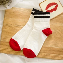 1 пара спортивных носков для занятий спортом на открытом воздухе, мягкие, Нескользящие, с буквенным принтом, разные цвета, эластичные женские носки