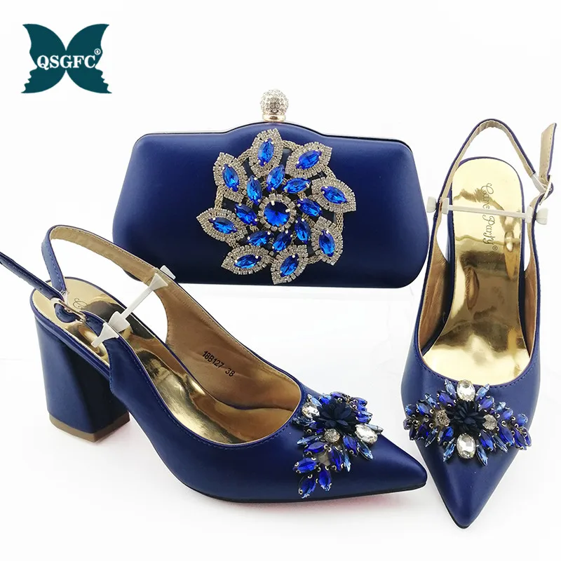 18B127 D.BLUE SIZE 38-42 HEEL9CM  0.95KG 208RMB