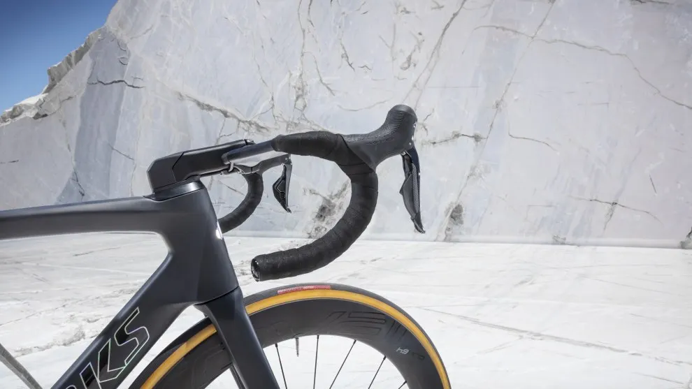 

2019 ven geT1100 taiwan made Full carbon road frame disc bicycle bike frame+fork+seatpost+clamp+headset XDB shipping available