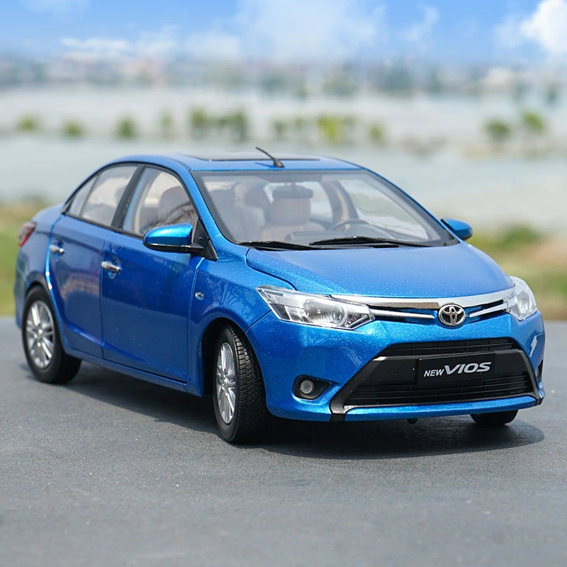 Original Factory Authentic 1 18 2013 Toyota Vios Metal Car Model New Vios Diecast Classic Model With Small Gift Diecasts Toy Vehicles Aliexpress