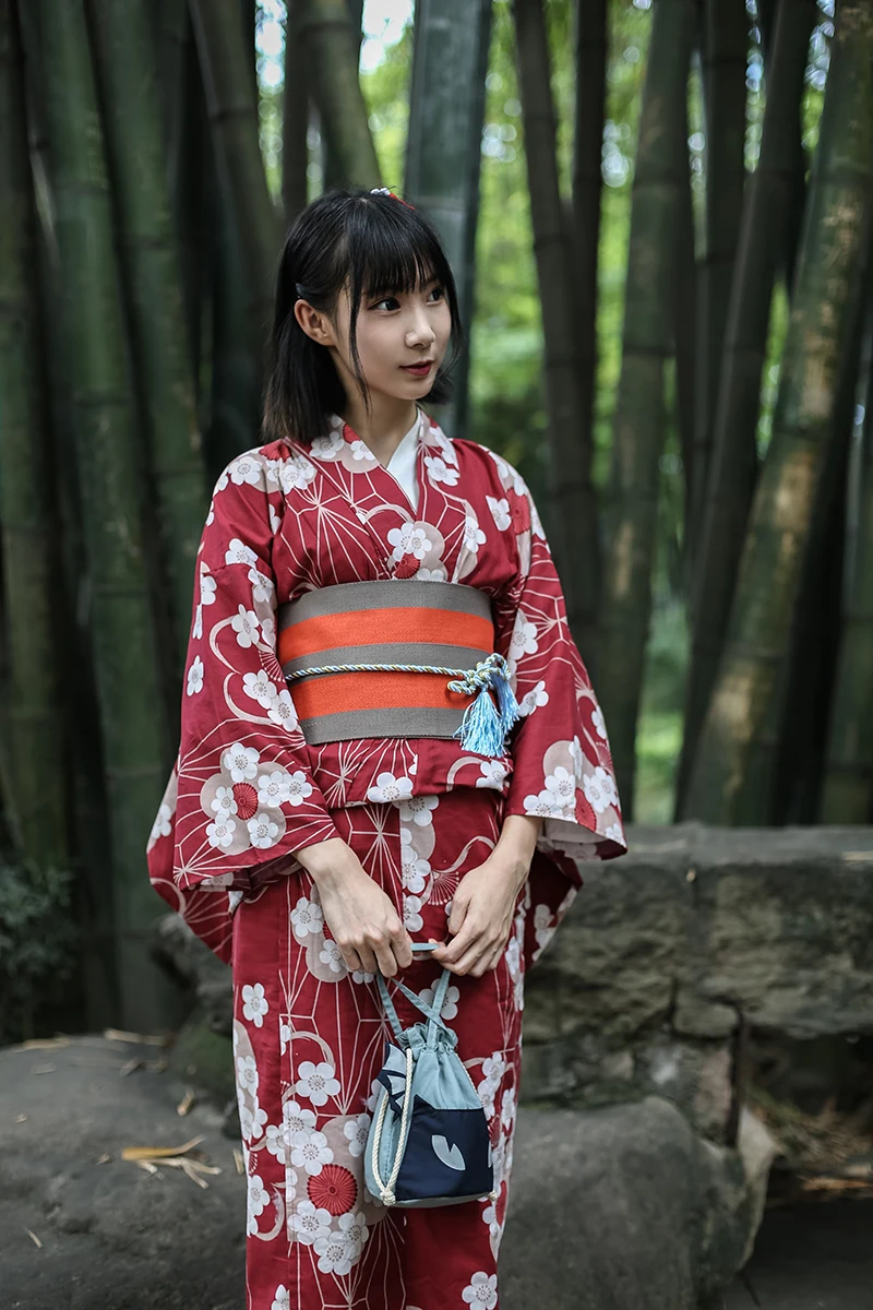 

Traditional Japanese Floral Kimono with belt Womens Cotton Yukata Dress Japan Sexy Dancing Performances Cosplay Costume